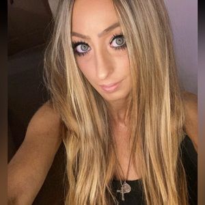 Meet your Posher, Leah